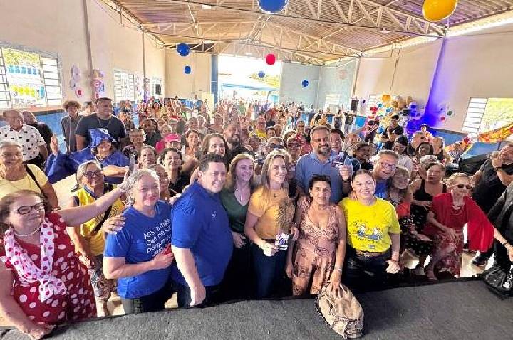 Celina Leão se surpreende com cena inusitada no Festival da Pessoa Idosa no Cruzeiro-DF