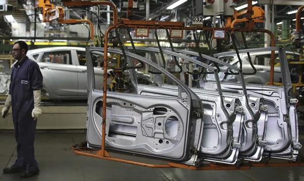 Indústria nacional cresce 1,8% em janeiro de 2026
