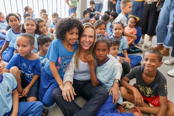 Com investimento de R$ 9,4 milhões, Celina inaugura Escola Classe 401 no Itapoã Parque