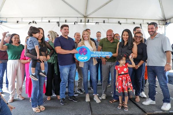 Entrega de moradias consolida atuação de Celina Leão na habitação do DF
