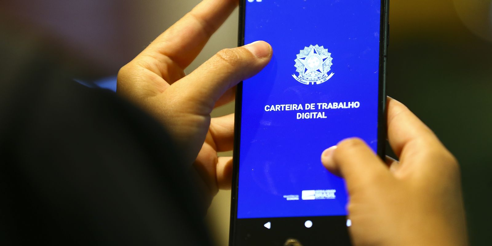 Desemprego no 2º trimestre é 5,4%, o menor já registrado no período