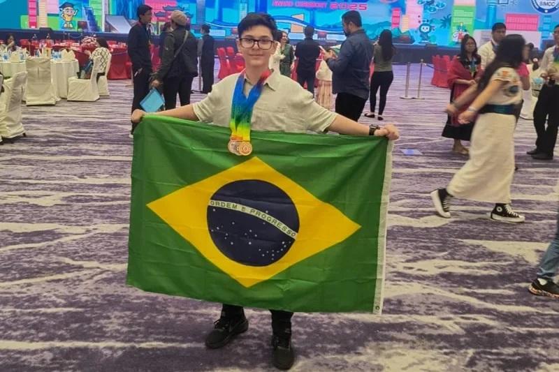 Prodígios de Brasília em Harvard: estudantes de 12 anos levam pesquisas aos EUA