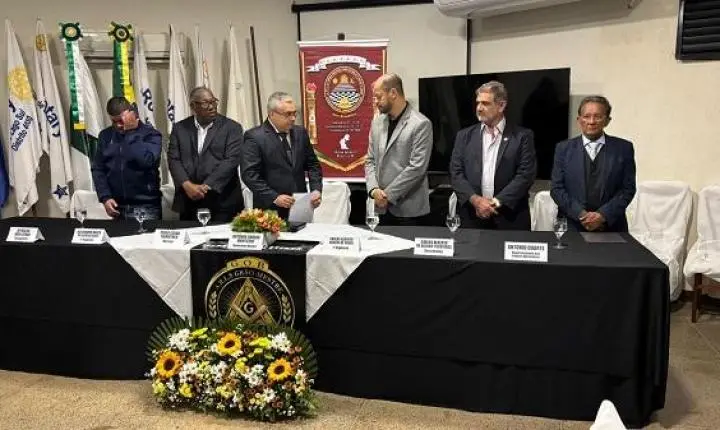 Loja Maçônica Grão-Mestre José de Melo e Silva celebra 21 anos com homenagens e reconhecimento à tradição maçônica